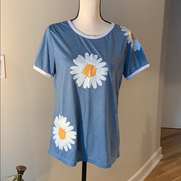 🌼🌼🌼DAISIES DAISIES DAISIES T-Shirt🌼🌼🌼 - Picture 5 of 7